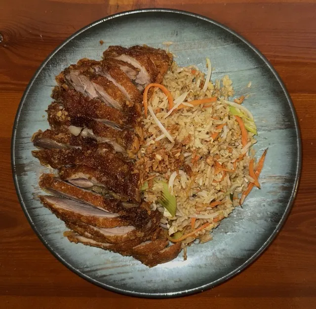 Gebratener Reis mit knuspriger Ente