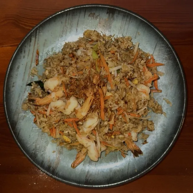 Gebratener Reis mit Garnelen