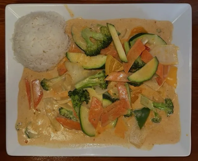 Rotes Curry mit Gemüse