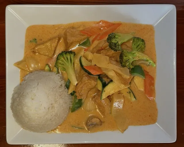 Rotes Curry mit Tofu