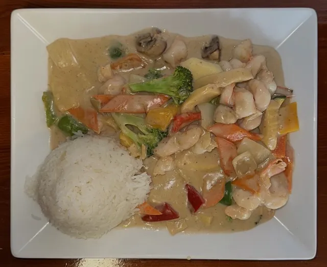 Erdnuss-Soße mit Garnelen