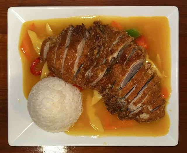 Mango-Süß-Sauer-Soße mit knuspriger Ente