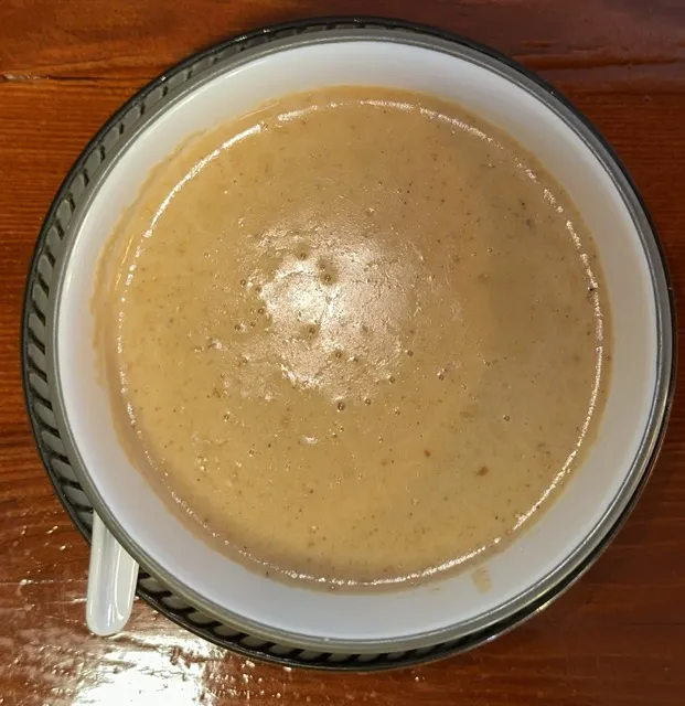 Portion Erdnuss Soße